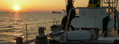 boat image 0