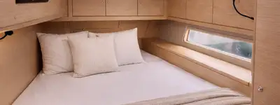 boat image 0