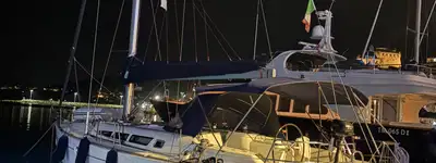 boat image 0