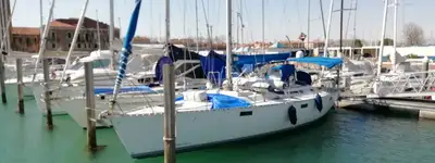 boat image 0