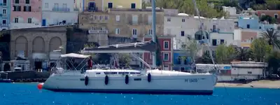boat image 0