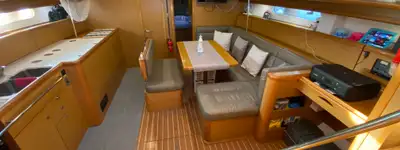 boat image 0