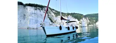 boat image 0