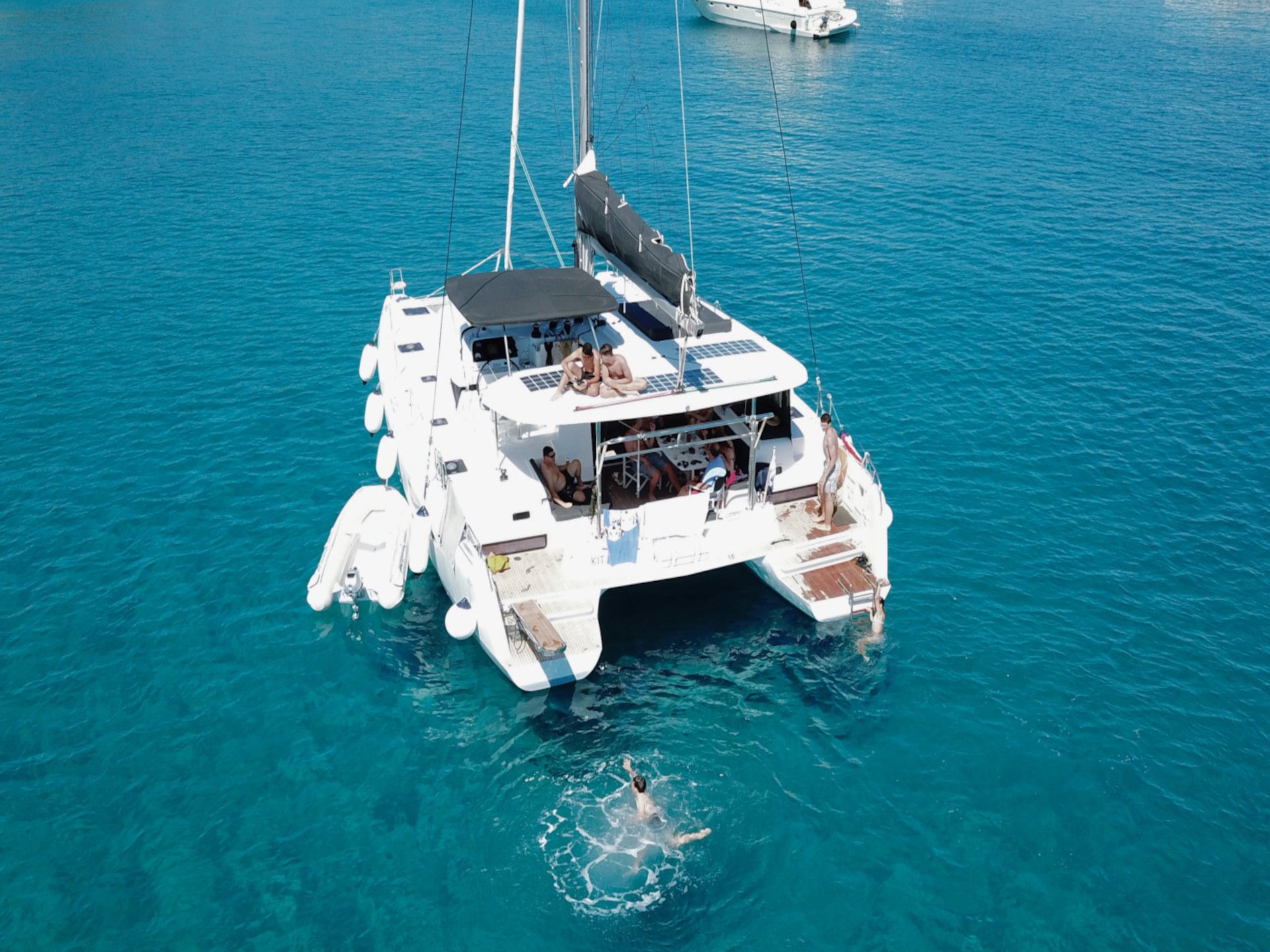 boat image 0