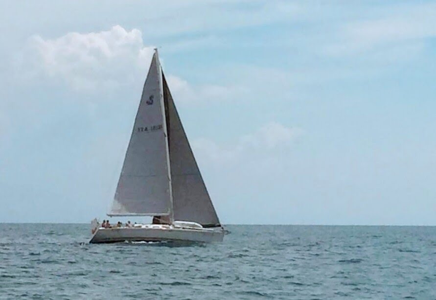 boat image 0