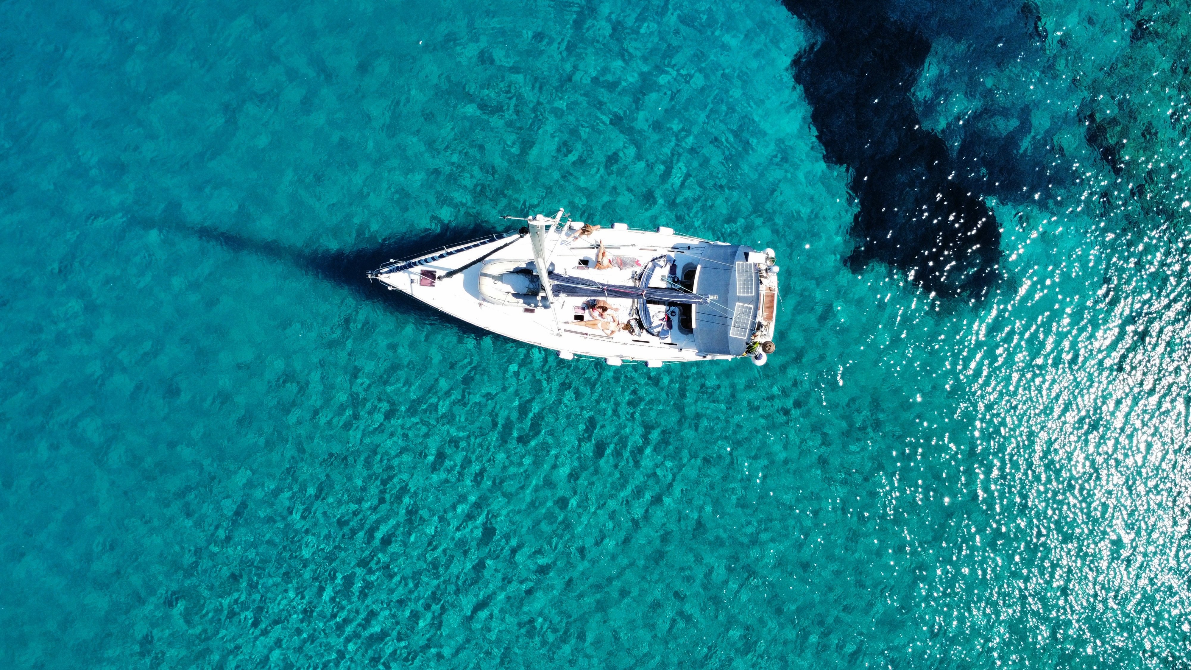 Rineia-Mikonos 10 mn