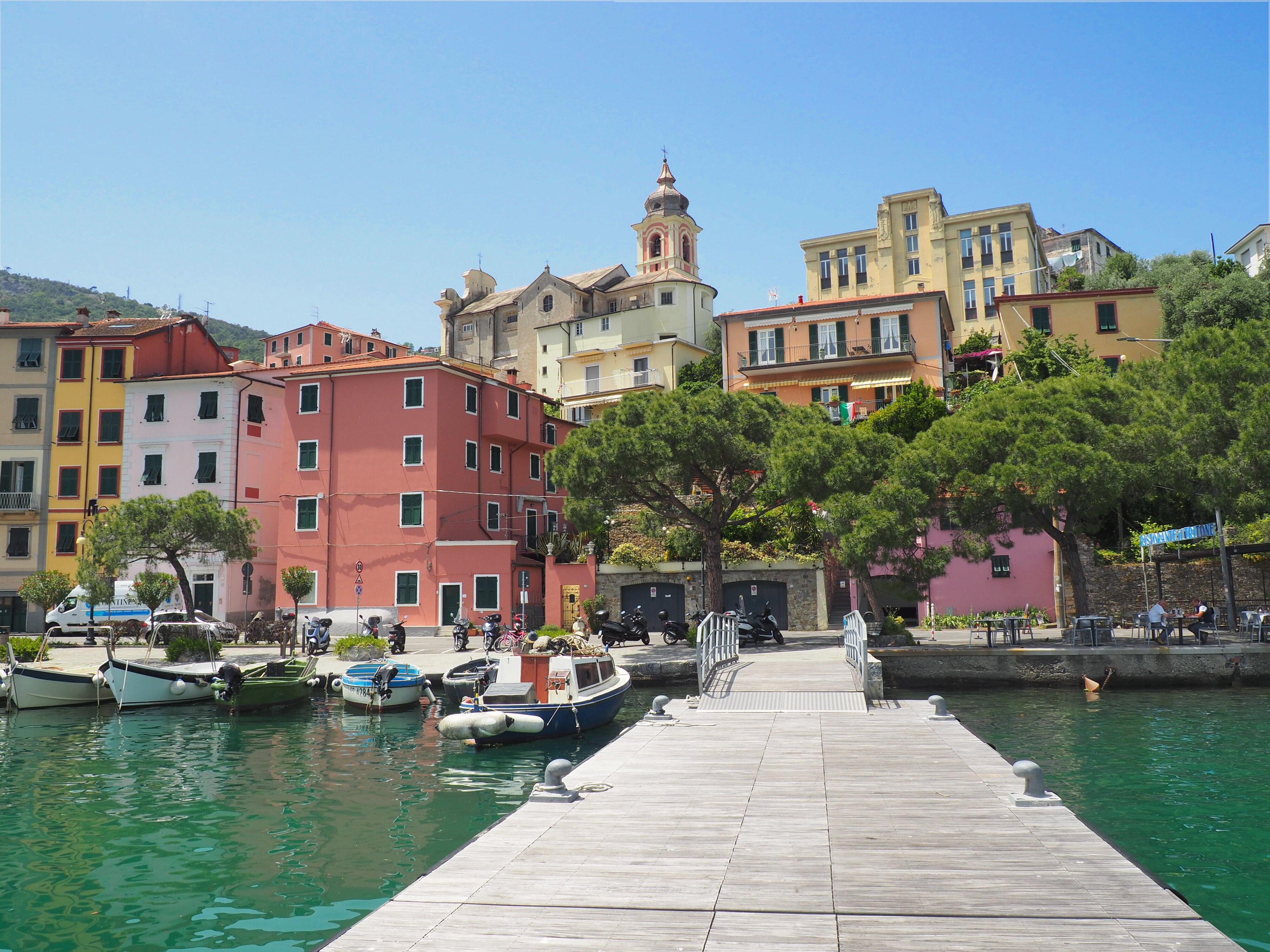 Viernes - embarque a las 18:00