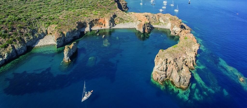 Bagni a Cala Junco e Lipari