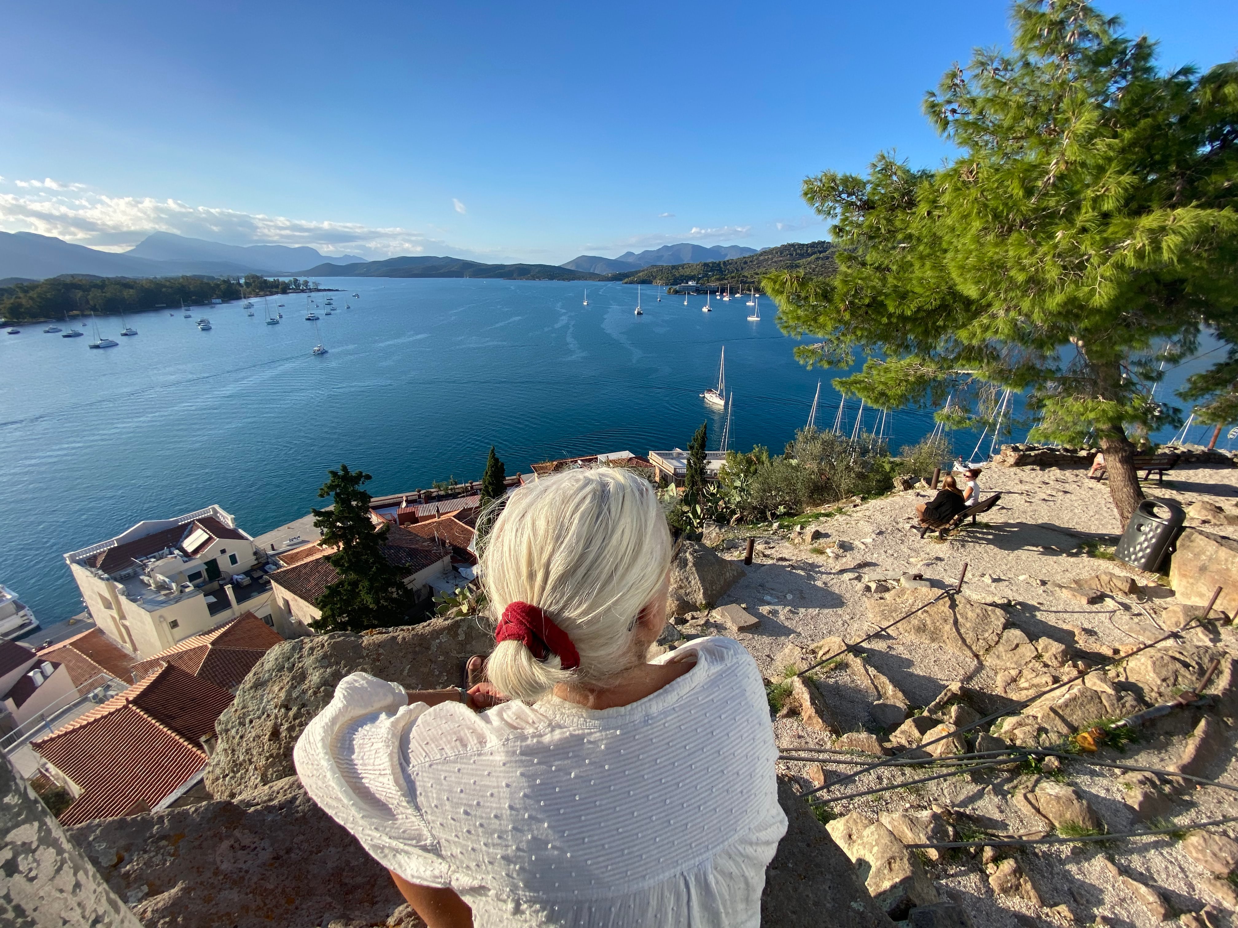 Methana-Poros-Tselevinia 25 mn