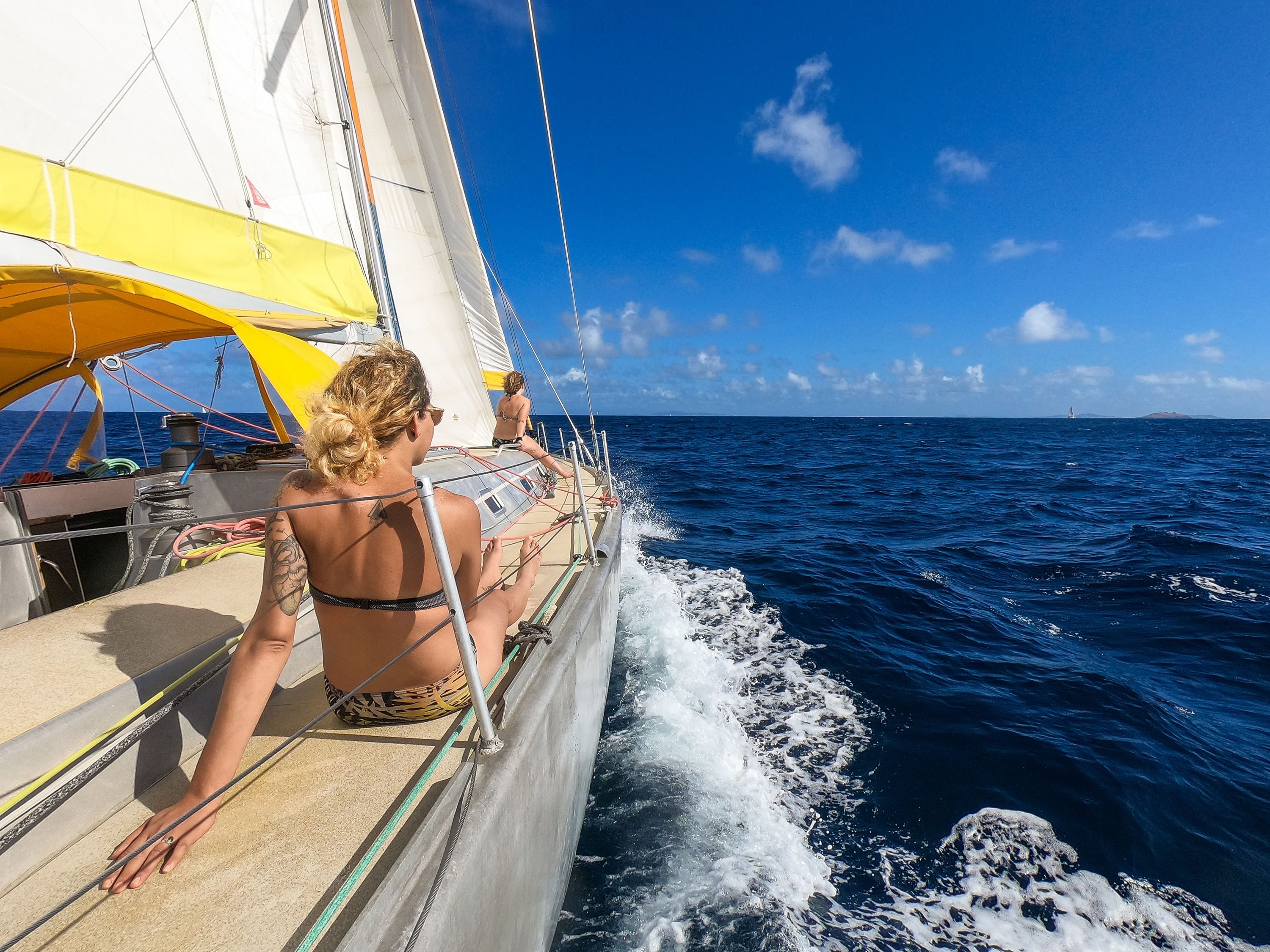 Weather, wind and sea in the Atlantic Ocean