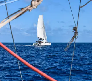 Traversée de l'Atlantique en voilier : une aventure épique de l'Europe aux Caraïbes...