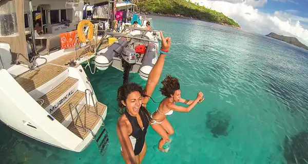 L’igienista: come ci si lava? Ma c’è l’acqua corrente?