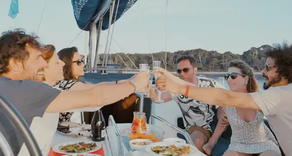 L’affamato cronico: ma cosa si mangia in barca? Come si cucina?