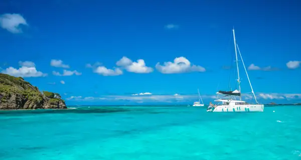 Caraibi in catamarano