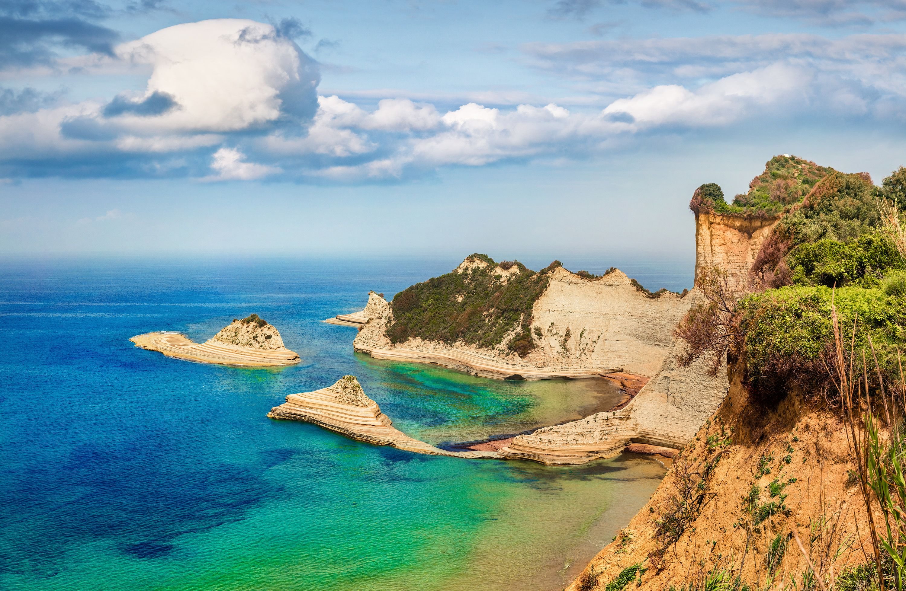 <b>Al nord dell’isola a vele spiegate</b>