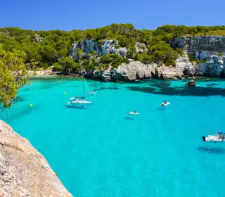 The best destinations for your first time sailing
