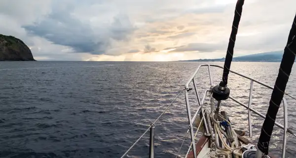 L’ansioso: cosa si fa se c’è brutto tempo? Si allaga la barca se piove?