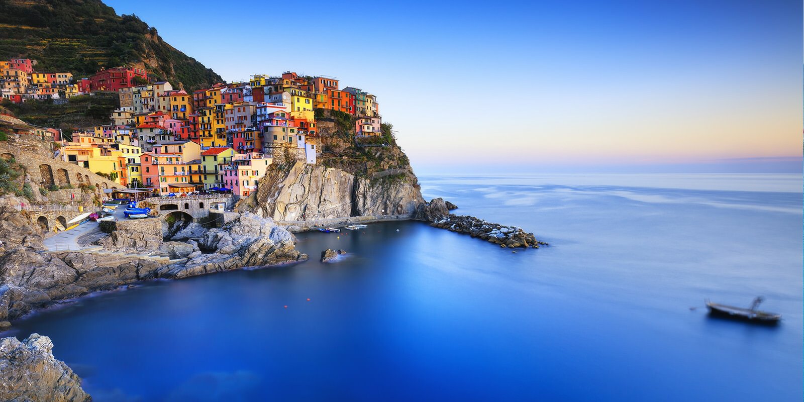 Yacht sailing holidays & skippered tours in Liguria and Cinque Terre